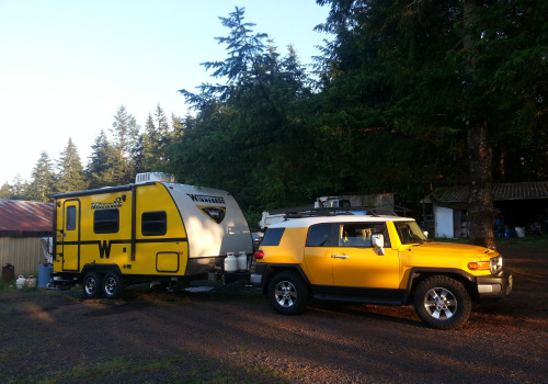 Can the Toyota FJ Cruiser Tow a Caravan?